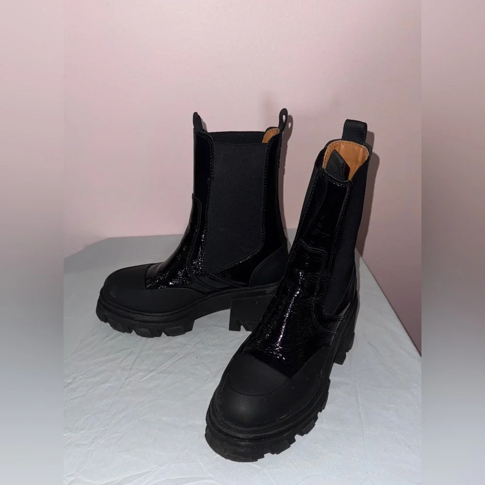 GANNI Cleated Heeled Mid Chelsea Boots in Black Naplack GUC - Picture 3 of 14